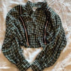 LF Furst of a Kind green flannel cropped shirt with zippers